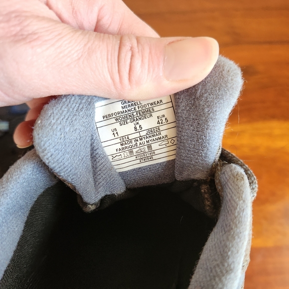 Merrell Moab 2 Waterproof Hiking Shoe - Picture 2 of 5